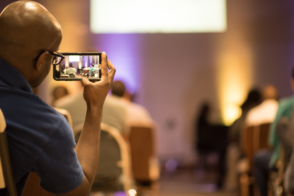 Here’s Why You Should Buy a 4G Phone